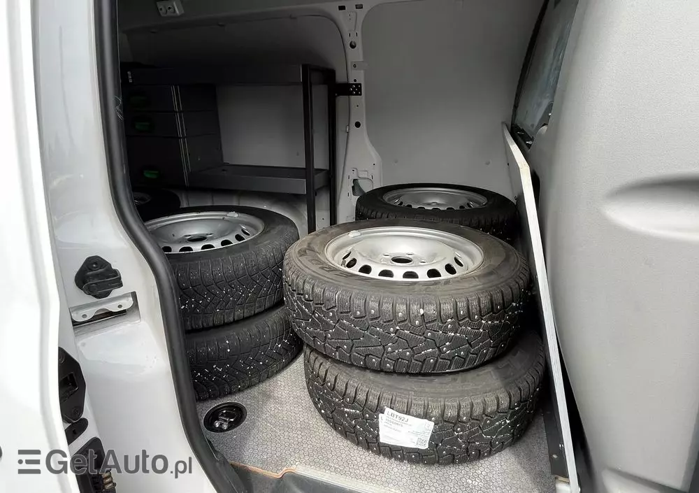 VOLKSWAGEN Caddy Maxi 