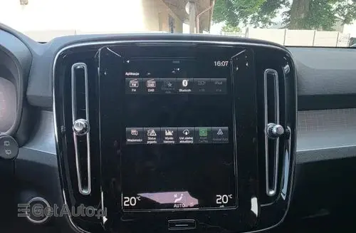 VOLVO Xc 40 