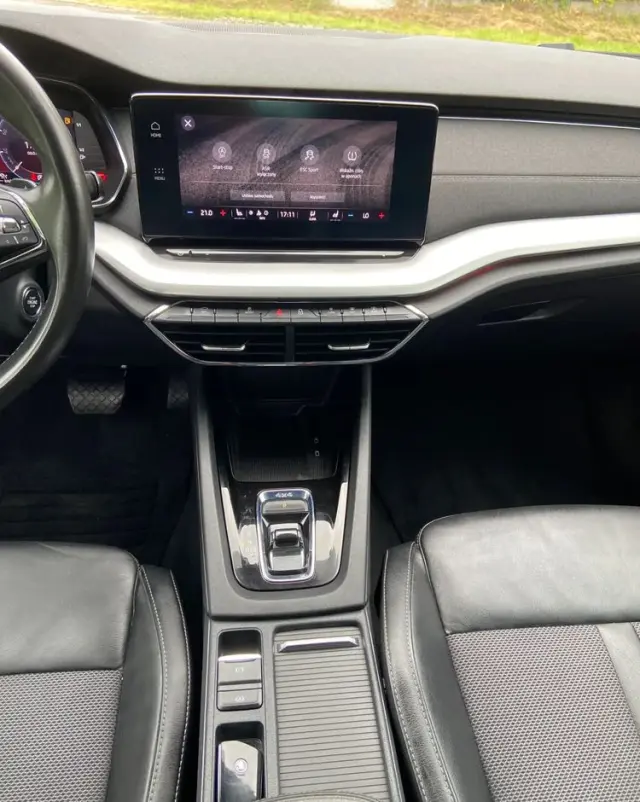 SKODA Octavia 