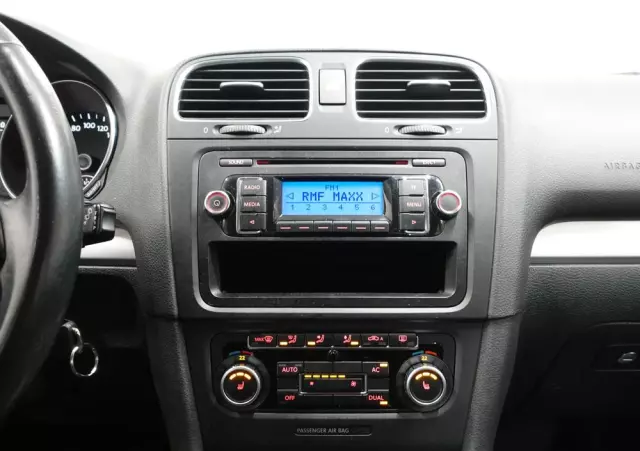 VOLKSWAGEN Golf 1.4 TSI BlueMotion Technology Comfortline