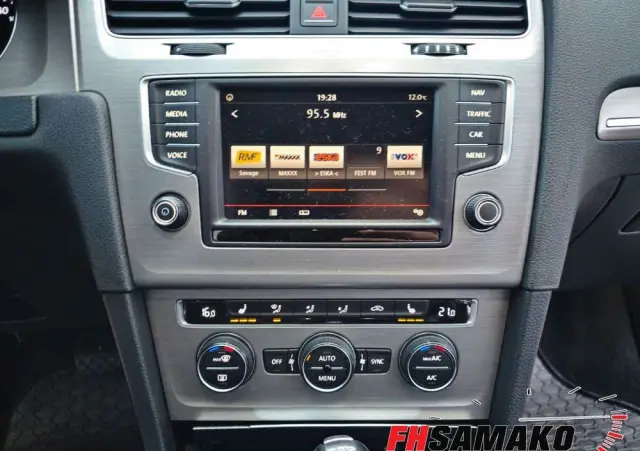 VOLKSWAGEN Golf VII 2.0 TDI BMT Highline DSG EU6