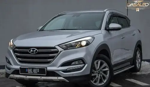 HYUNDAI Tucson 