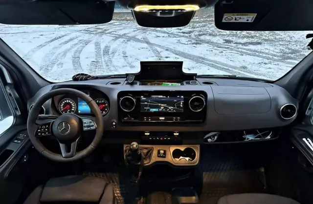 MERCEDES-BENZ Sprinter 