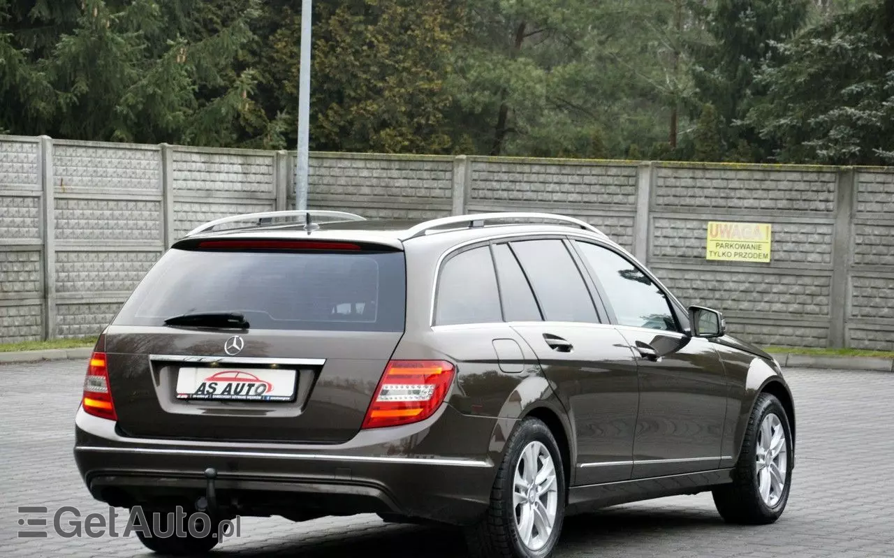 MERCEDES-BENZ Klasa C 180 T CDI DPF (BlueEFFICIENCY) Elegance