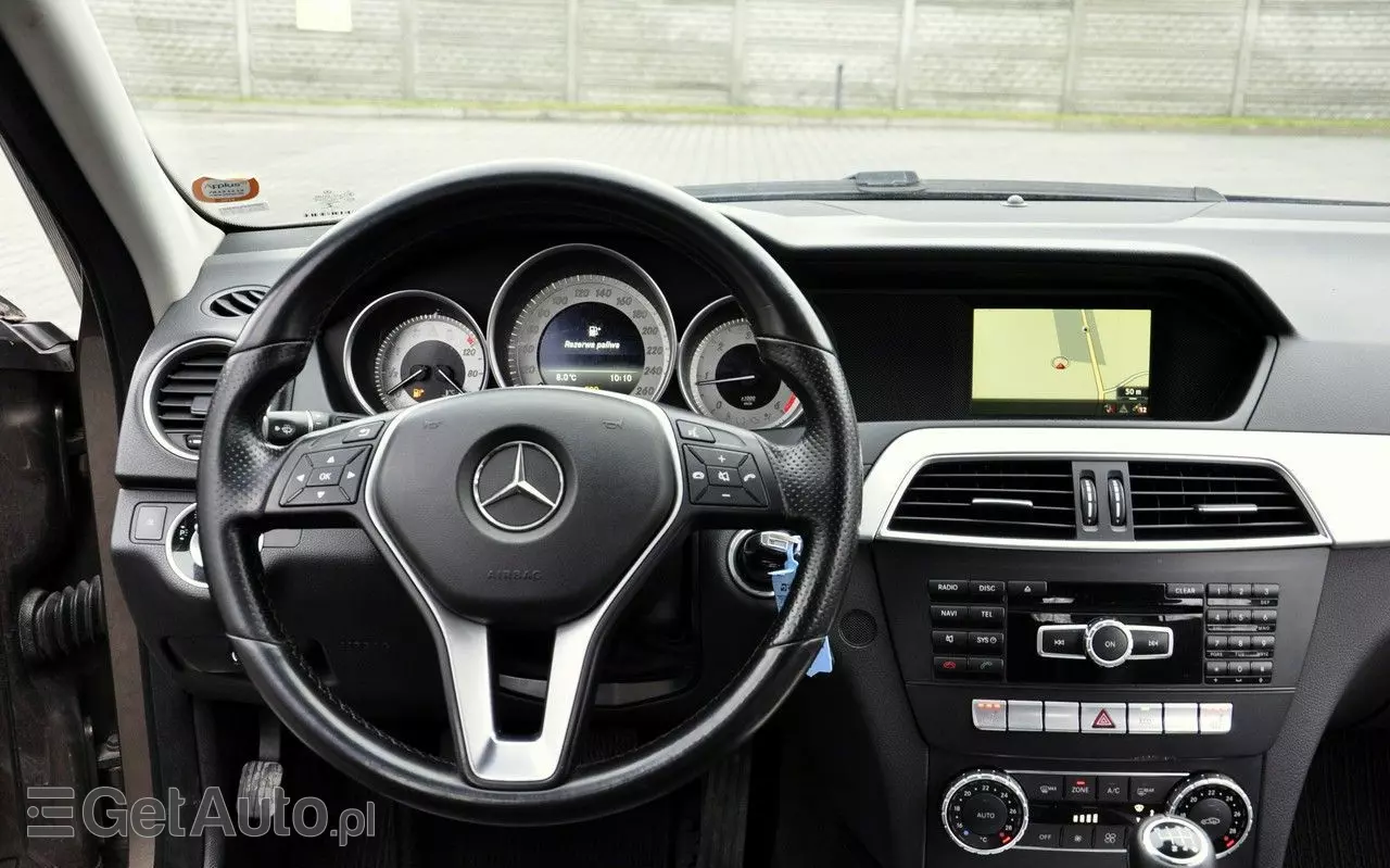 MERCEDES-BENZ Klasa C 180 T CDI DPF (BlueEFFICIENCY) Elegance