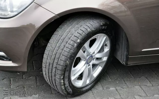 MERCEDES-BENZ Klasa C 180 T CDI DPF (BlueEFFICIENCY) Elegance