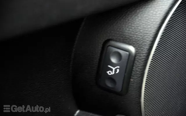 MERCEDES-BENZ Klasa C 180 T CDI DPF (BlueEFFICIENCY) Elegance