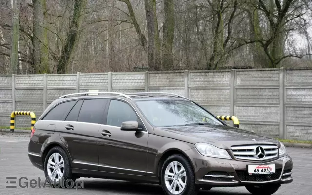 MERCEDES-BENZ Klasa C 180 T CDI DPF (BlueEFFICIENCY) Elegance