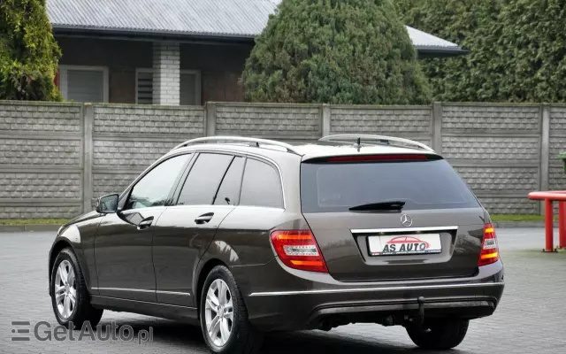 MERCEDES-BENZ Klasa C 180 T CDI DPF (BlueEFFICIENCY) Elegance