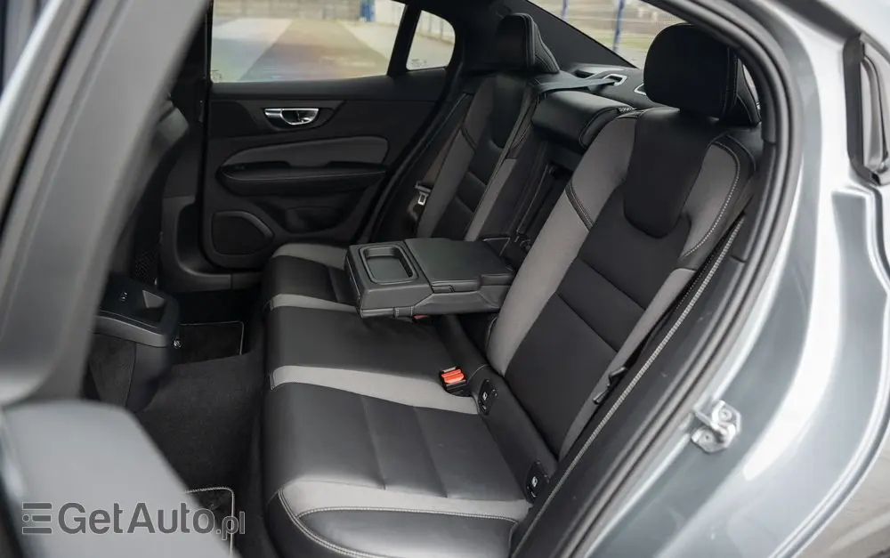 VOLVO S60 T4 Geartronic RDesign