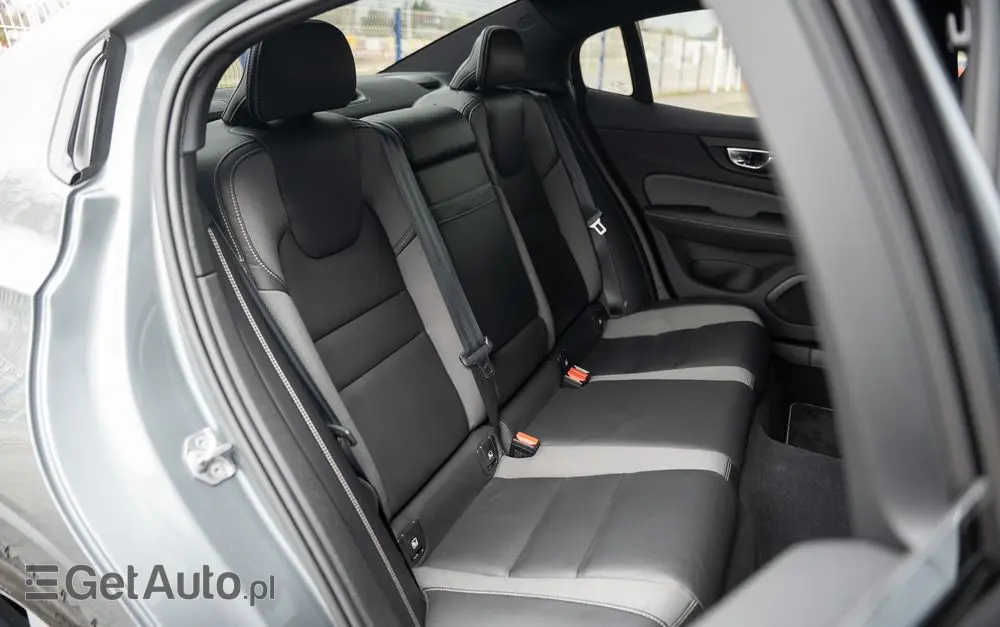 VOLVO S60 T4 Geartronic RDesign