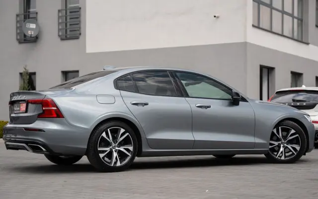 VOLVO S60 T4 Geartronic RDesign