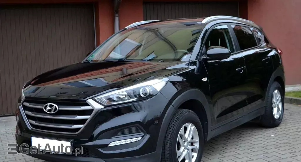 HYUNDAI Tucson 