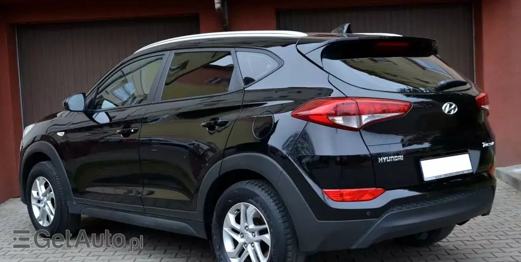 HYUNDAI Tucson 