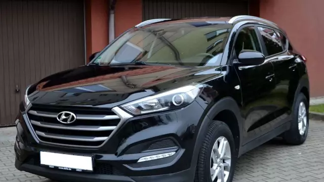 HYUNDAI Tucson 