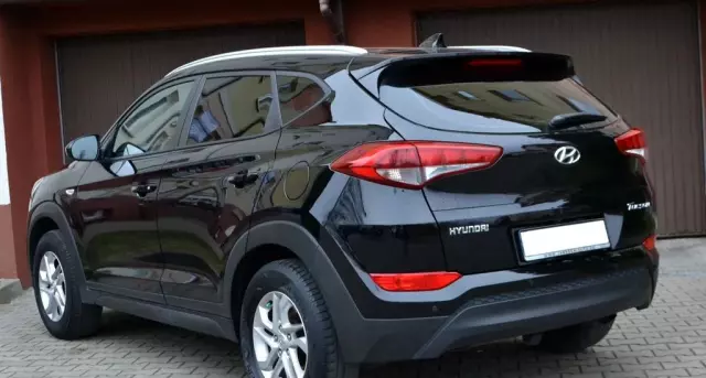 HYUNDAI Tucson 