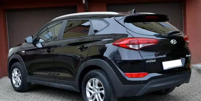 HYUNDAI Tucson 