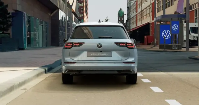 VOLKSWAGEN Golf Variant 