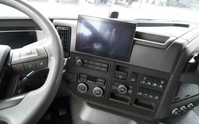 VOLVO FMX 460 / 8x4 / GRUSZKA 9m3 / BETONOMIESZARKA / SCHWING STETTER / 9 M3 / I-SHIFT/ ALUFELGI / EURO 6 