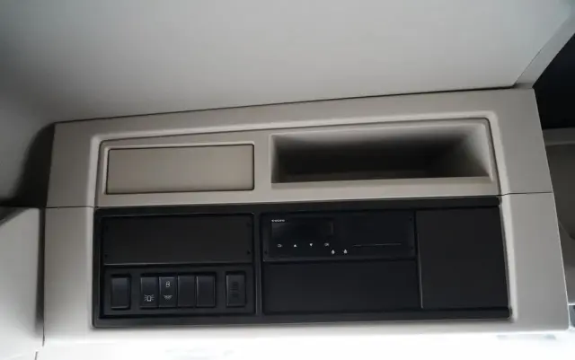 VOLVO FMX 460 / 8x4 / GRUSZKA 9m3 / BETONOMIESZARKA / SCHWING STETTER / 9 M3 / I-SHIFT/ ALUFELGI / EURO 6 