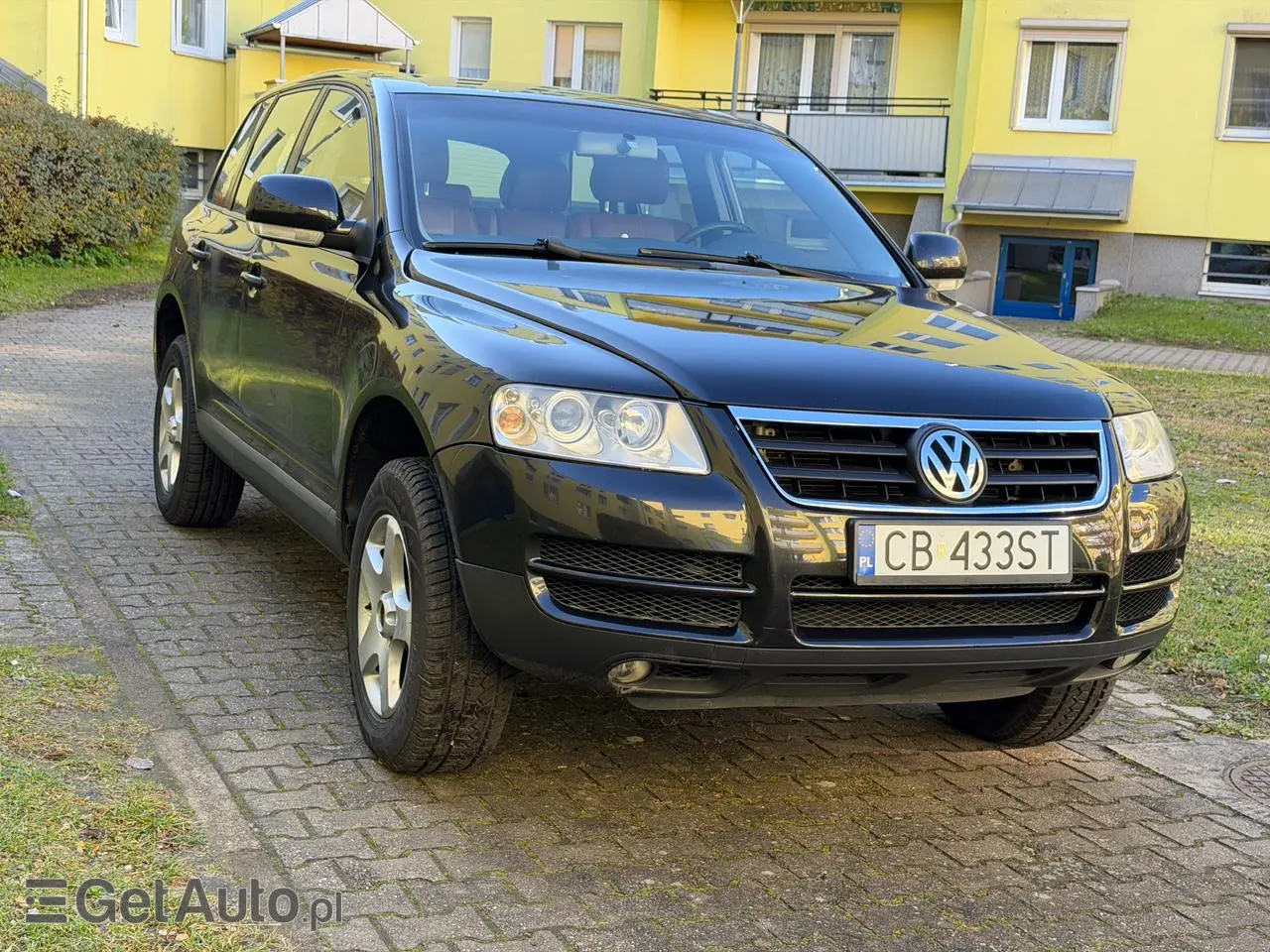VOLKSWAGEN Touareg 
