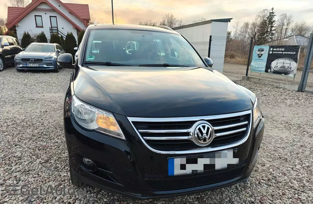 VOLKSWAGEN Tiguan 