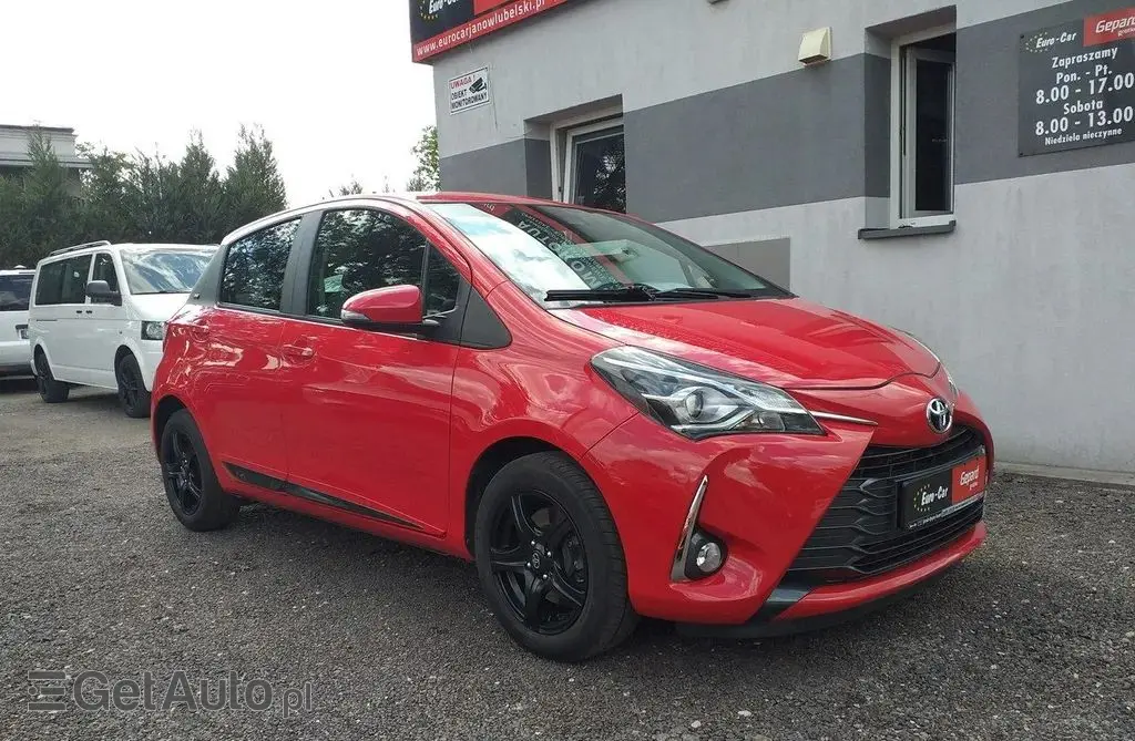 TOYOTA Yaris 