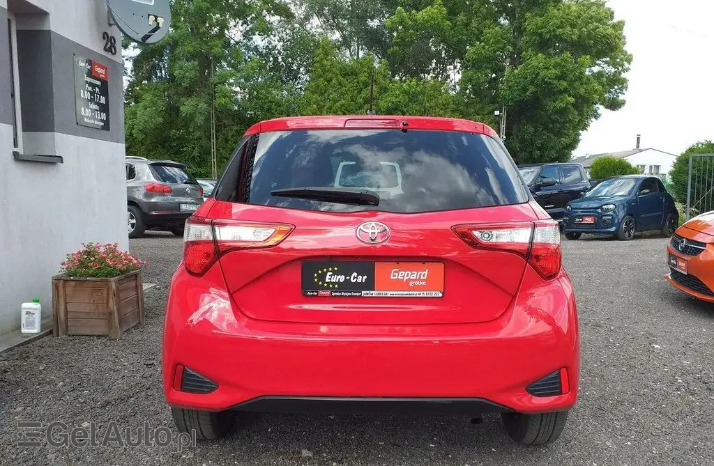 TOYOTA Yaris 