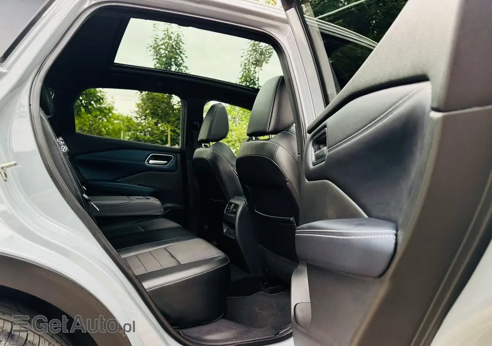 NISSAN Qashqai 1.3 DIG-T Tekna DCT
