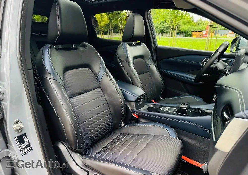 NISSAN Qashqai 1.3 DIG-T Tekna DCT