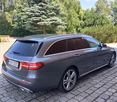 MERCEDES-BENZ Klasa E 