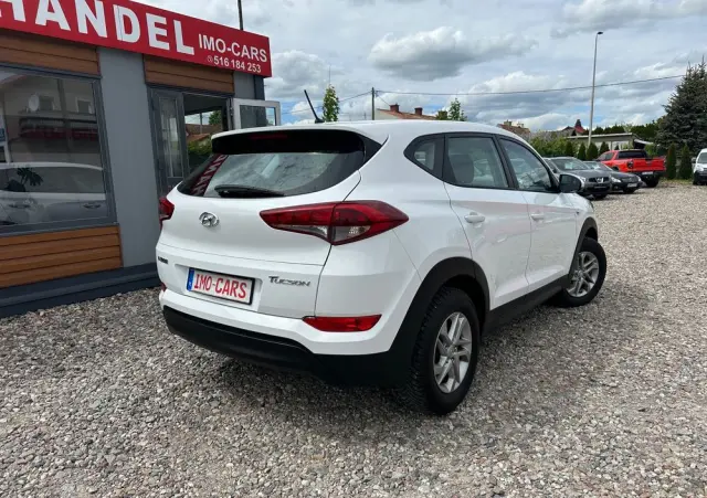 HYUNDAI Tucson 