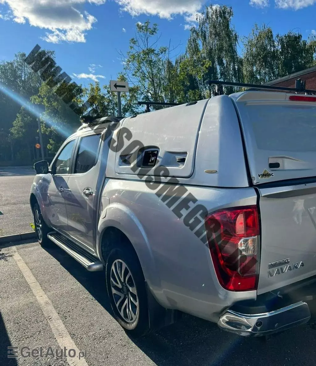 NISSAN Navara 