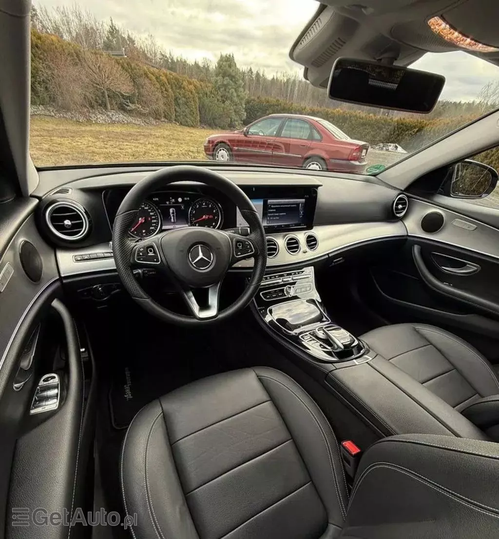 MERCEDES-BENZ Klasa E 