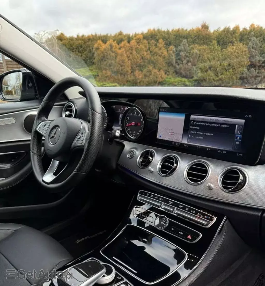 MERCEDES-BENZ Klasa E 