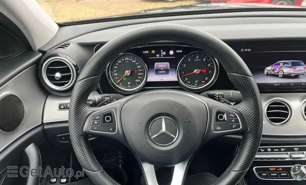 MERCEDES-BENZ Klasa E 