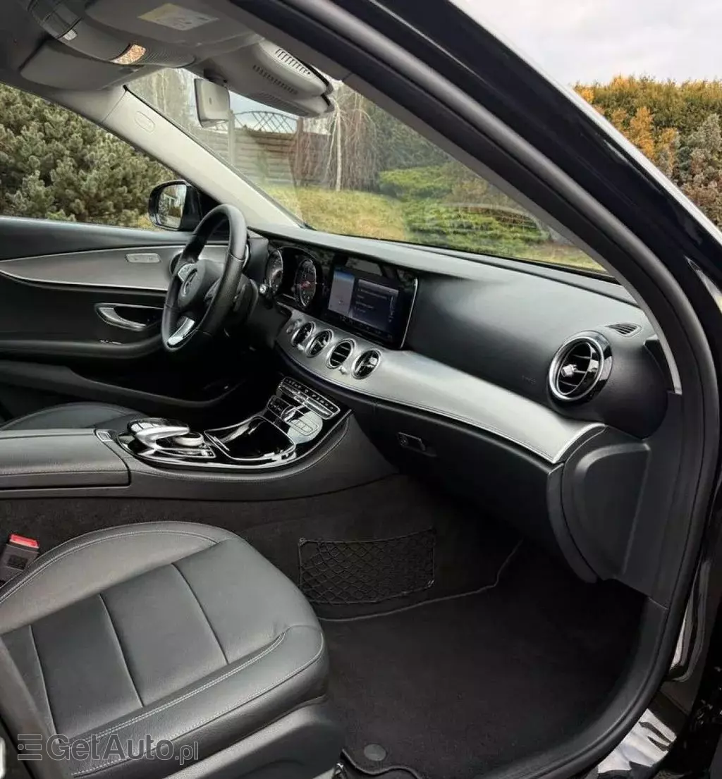 MERCEDES-BENZ Klasa E 