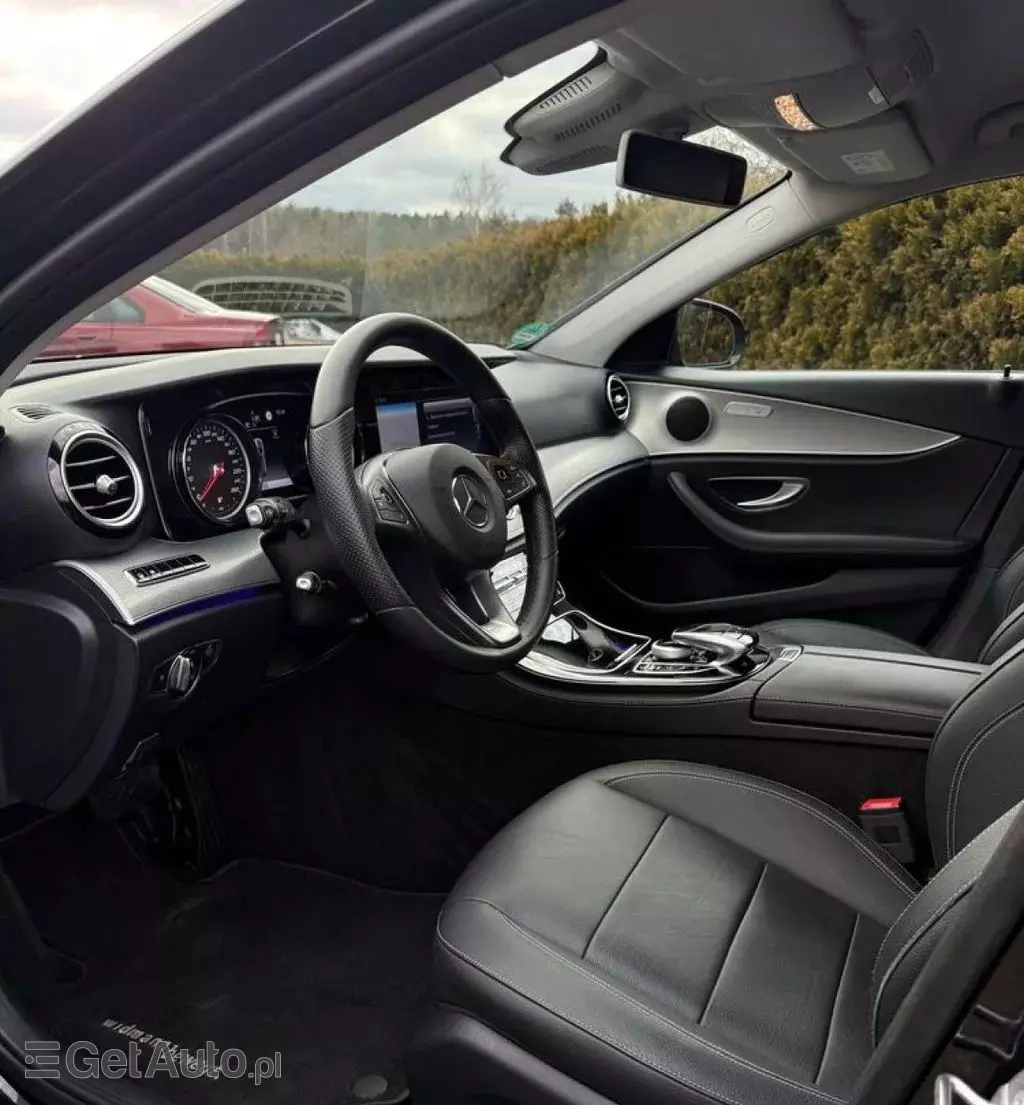 MERCEDES-BENZ Klasa E 