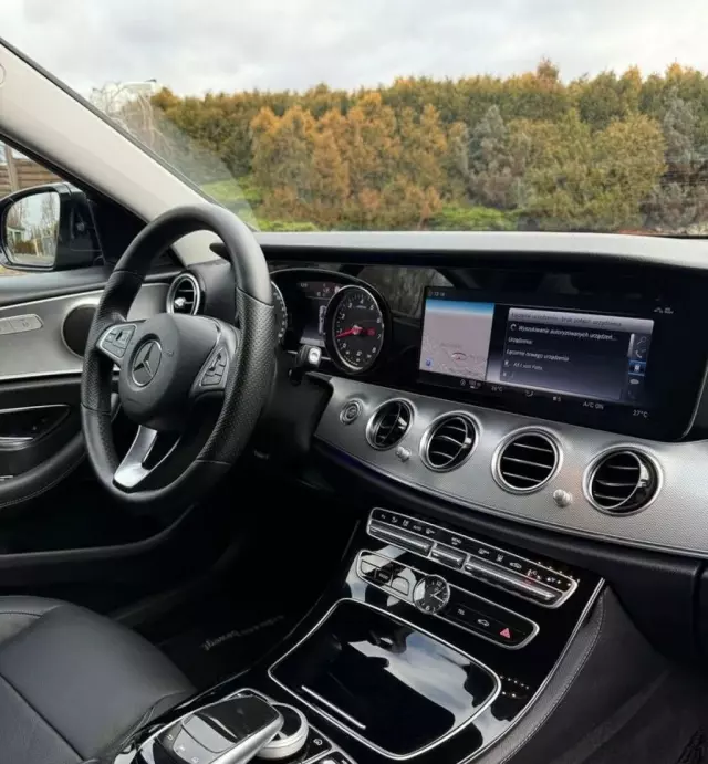 MERCEDES-BENZ Klasa E 