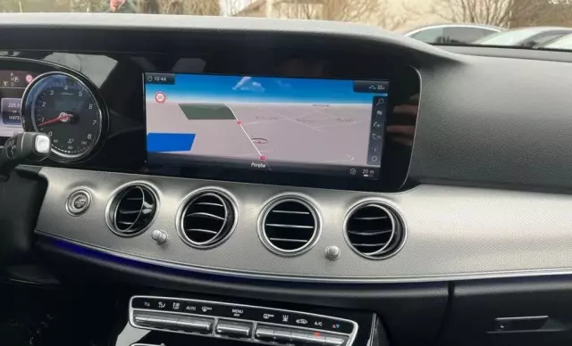 MERCEDES-BENZ Klasa E 