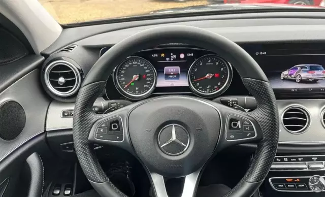 MERCEDES-BENZ Klasa E 