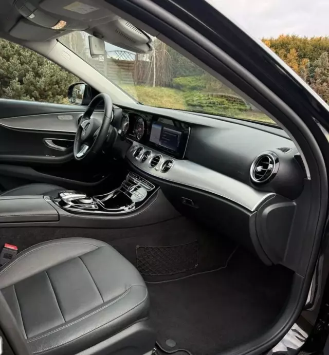 MERCEDES-BENZ Klasa E 