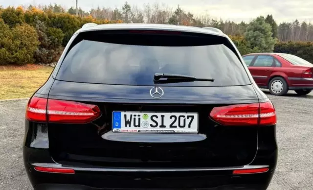 MERCEDES-BENZ Klasa E 