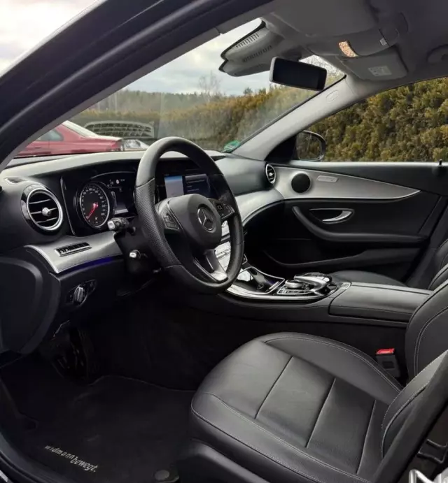 MERCEDES-BENZ Klasa E 