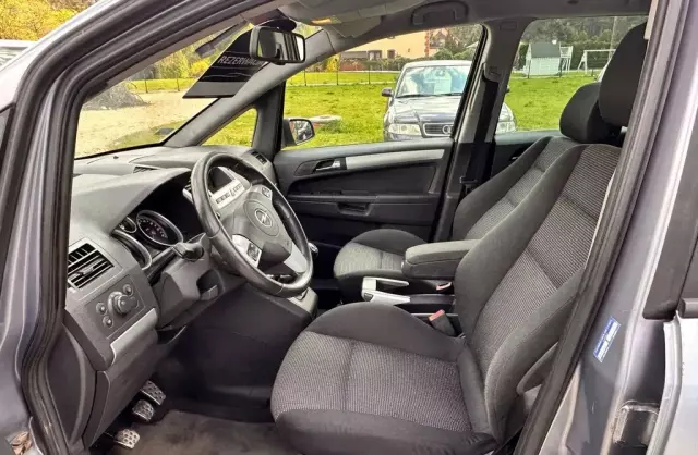OPEL Zafira 