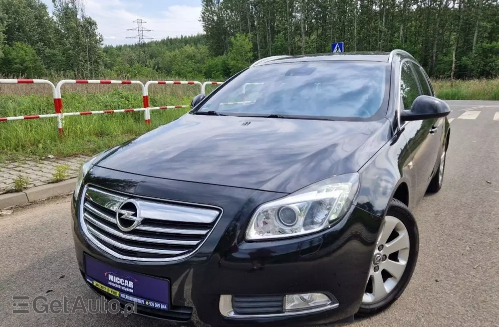OPEL Insignia 