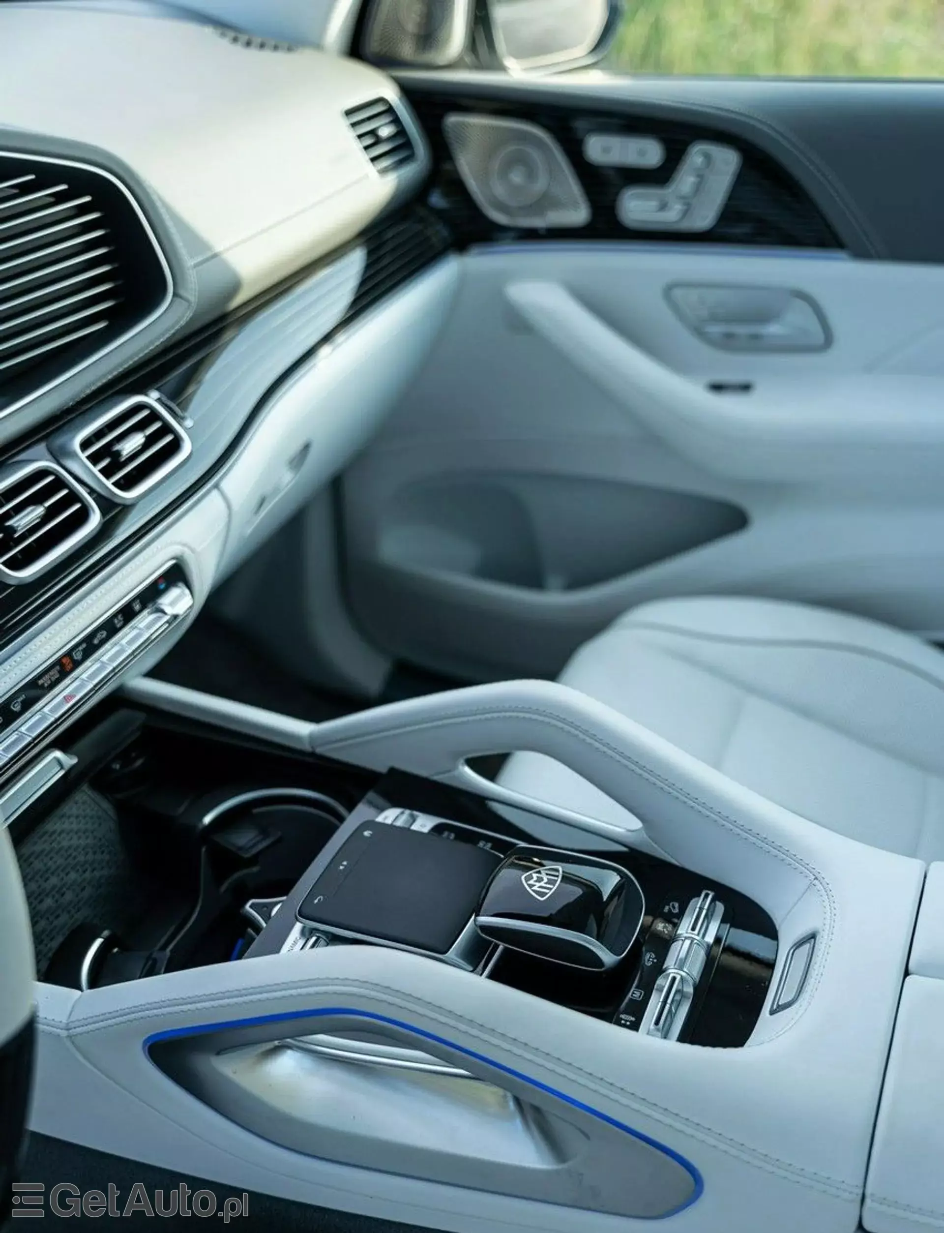 MERCEDES-BENZ GLS Maybach 