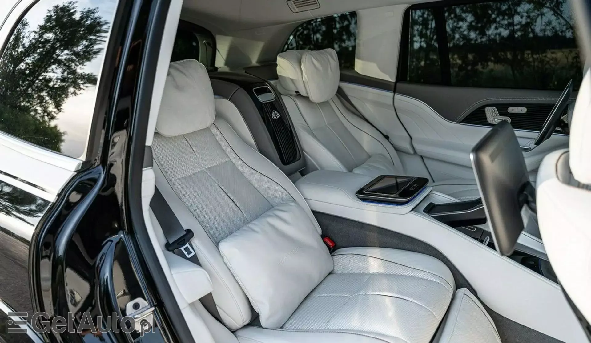 MERCEDES-BENZ GLS Maybach 