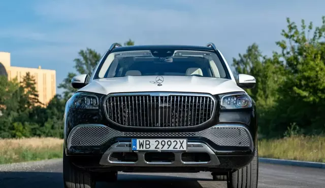 MERCEDES-BENZ GLS Maybach 