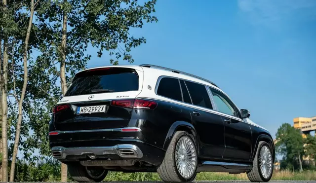 MERCEDES-BENZ GLS Maybach 